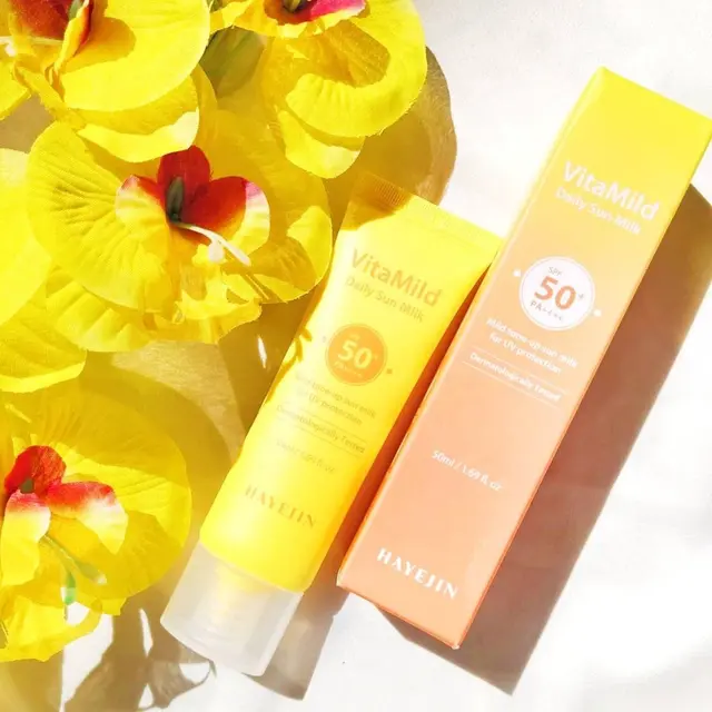 10 Rekomendasi Skincare Terbaik Edisi 2024 untuk Mencerahkan Leher Hitam
