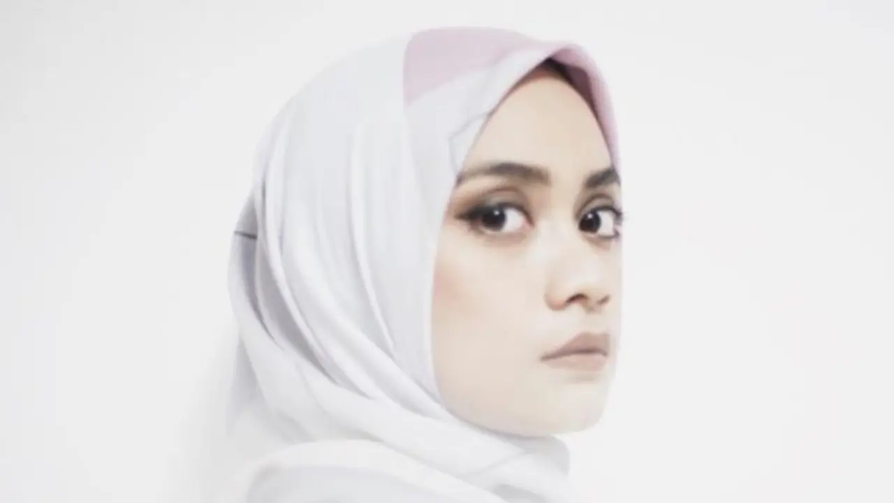 Miliki Mata Besar Akan Jadi Indah dengan Riasan Mata Ala Ayudia Bing Slamet