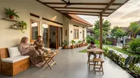 8 Inspirasi Rumah dengan Teras Lebar untuk Slow Living, Langkah Praktis Membuat Teras Multifungsi