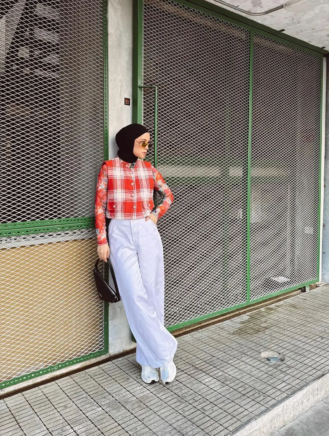 7 OOTD dengan Celana Putih ala Seleb, dari Enzy Storia hingga Jessica Mila