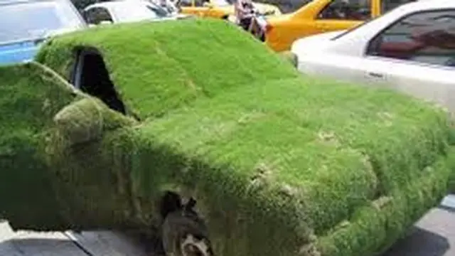 6 Dekorasi Mobil dengan Konsep Tanaman Hijau Ini Kelewat Unik