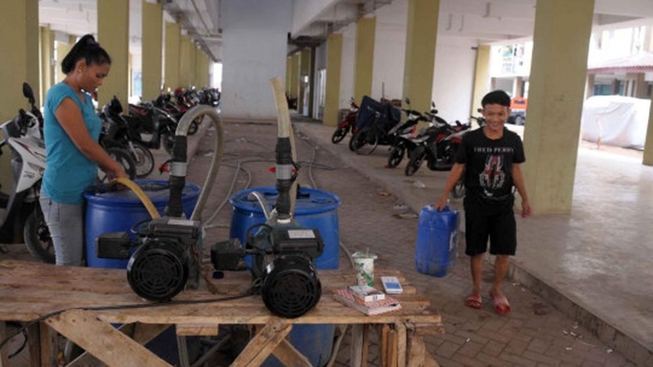 Warga Rusun Muara Baru krisis air bersih