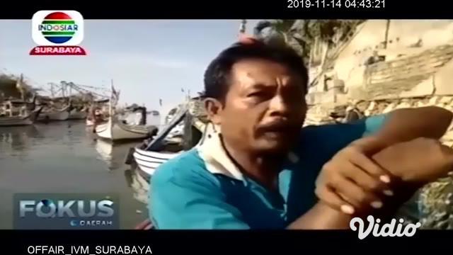 Sejak beberapa bulan terakhir para nelayan di perairan utara di Pelabuhan Rakyat Desa Tamberu, Kecamatan Tamberu, Kabupaten Pamekasan, tidak bisa melaut. Karena sulitnya mencari BBM bersubsidi jenis solar.