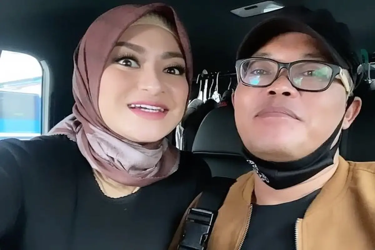 [Fimela] Sule dan Nathalie Holscher