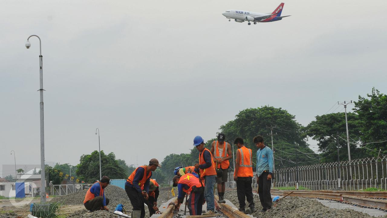 KAI tengah mengkaji kelayakan Stasiun Kota dan jalur yang digunakan untuk dilalui kereta bandara Soetta.