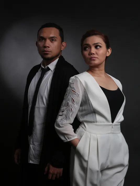 Sebagai teman, ia tetap mendukung Rina ditengah banyaknya yang bully dan menyudutkannya. Ia sendiri tak mempermasalahkan terkait keputusan mantan tunangannya tersebut. (Galih W Satria/ dok. Bintang.com)