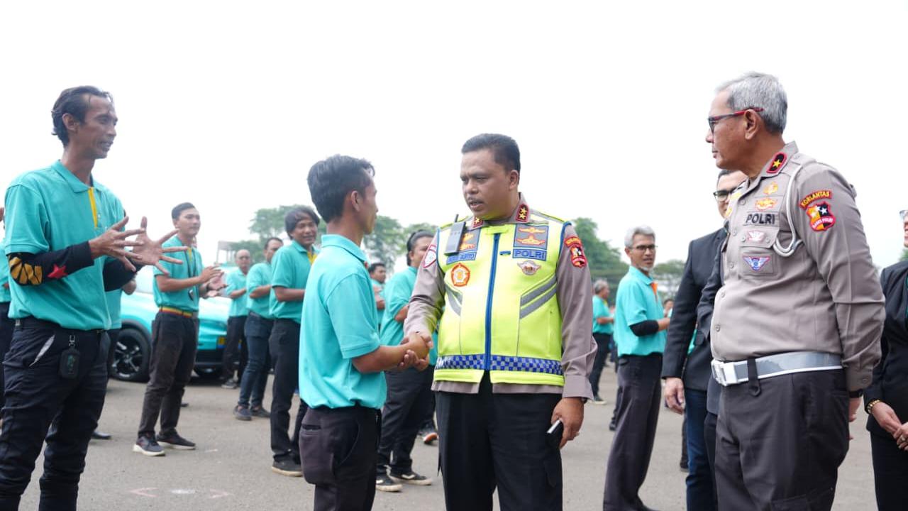 Korlantas Polri dan Green SM Indonesia Latih Pengemudi Taksi Tingkatkan Keselamatan Jalan
