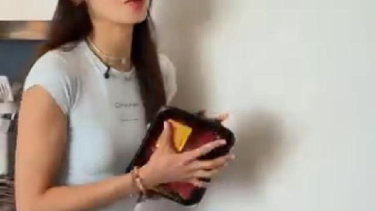 5 Potret Dapur Apartemen Sabrina Chairunnisa di New York yang Minimalis dan Elegan