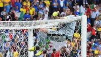 Berikut adalah daftar penjaga gawang yang mampu melakukan cleansheet terbanyak selama putaran final pagelaran Euro. (Foto: AFP/Vincenzo Pinto)