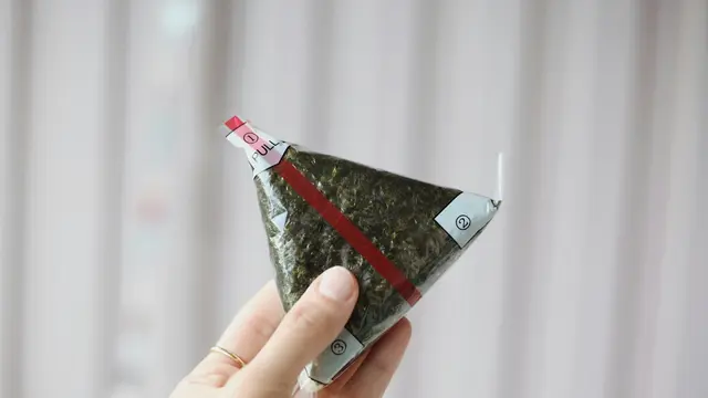 Ilustrasi onigiri