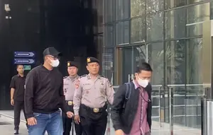 OTT Bupati Klaten, Tong Biru Tempat Penampungan Rp 1,9 Miliar Disita KPK