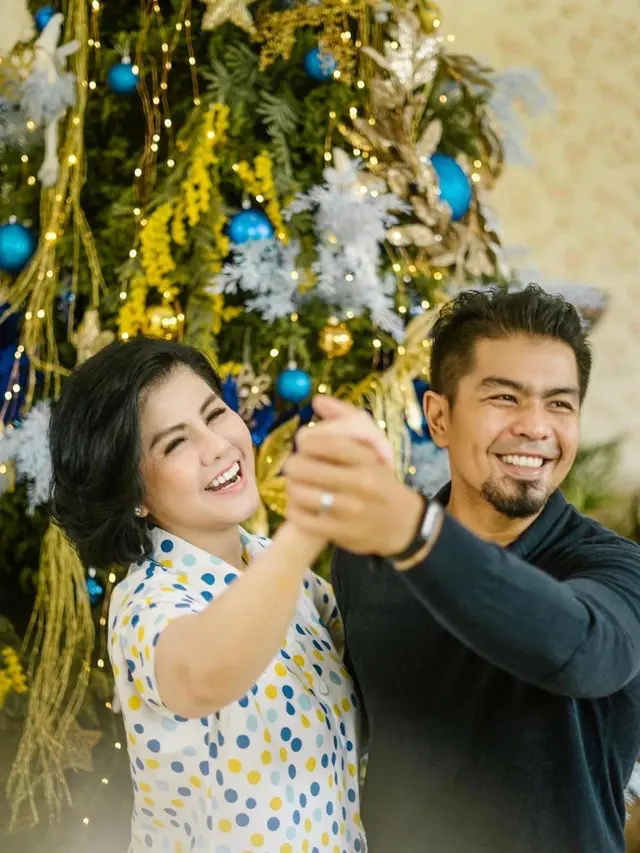 Desiree Tarigan dan Hotma Sitompul. (Foto: Instagram @bams_1606)