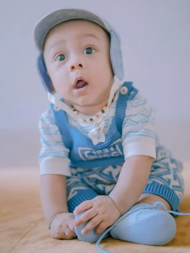 Baby L, anak Lesi dan Billar (Instagram.com/rizkybillar/lestykejora)