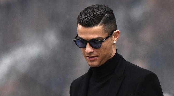 Image result for Cristiano Ronaldo Bantah Beli Mobil Termahal di Dunia
