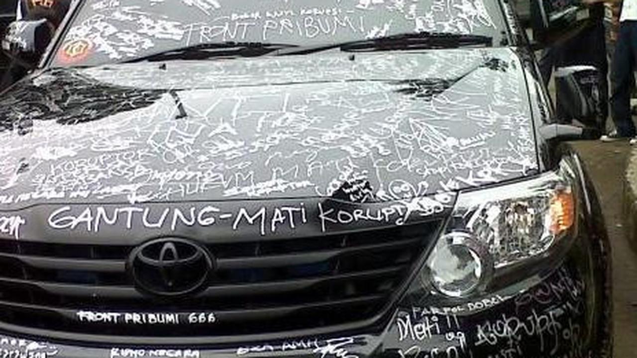 10. Sudah memang dendam kesumat