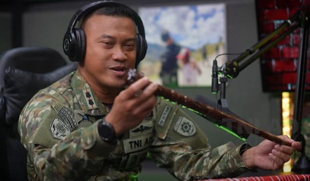 Tongkat tersebut diberi nama Tope Sonowi Koa dengan filosofi yang tak main-main.