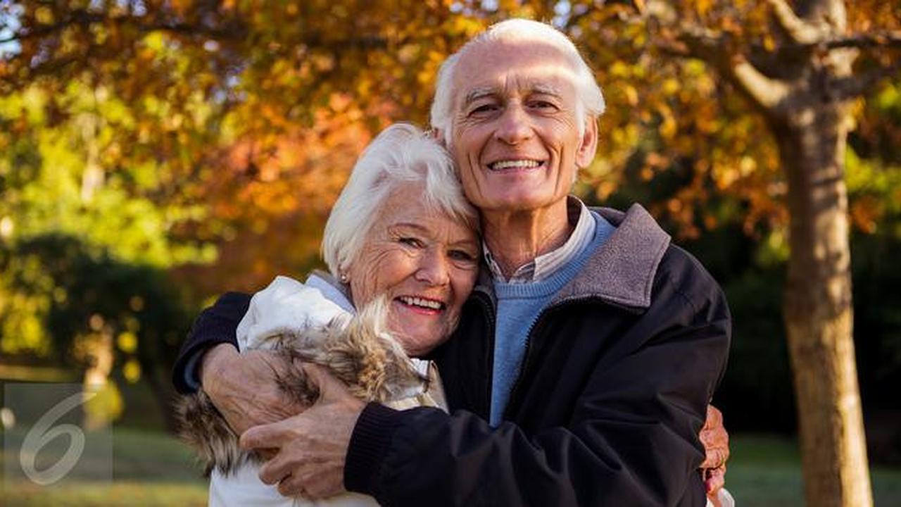 Kurangi Penyakit Pikun dengan Rajin Berjalan Kaki