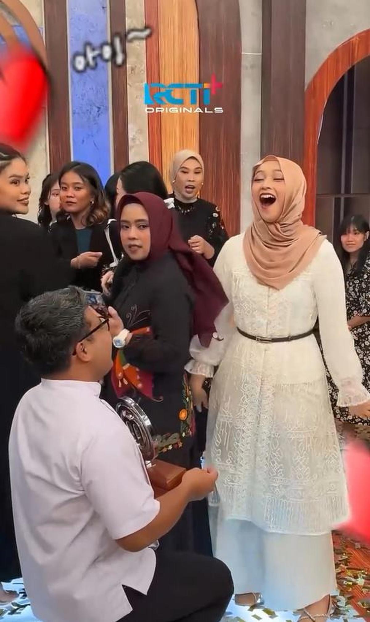 Potret Fajar Gusti Lamar Zahra Usai Dinyatakan Jadi Juara Masterchef Season 12, Sempat Dikira Settingan