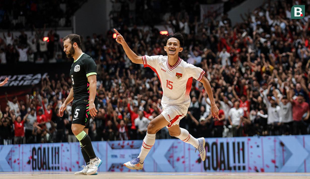 <p>Pemain Timnas Futsal Indonesia, Reza Gunawan merayakan gol ke gawang Australia dalam laga uji coba di Indonesia Arena, Senayan, Jakarta, Sabtu (01/11/2025). (Bola.com/Bagaskara Lazuardi)</p>