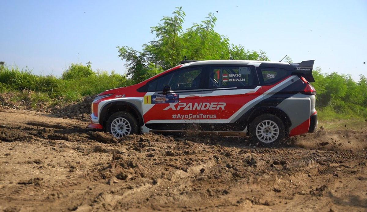 Xpander AP4 melibas tanah merah (Istimewa)