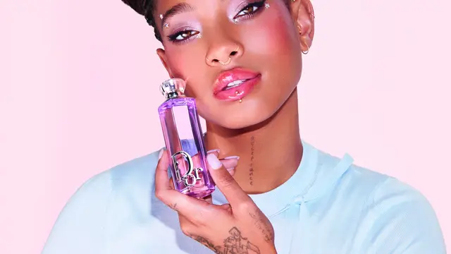 Tampilan Glowing Manis di Musim Liburan ala Anya Taylor-Joy, Jisoo BLACKPINK, dan Willow Smith bersama Dior Addict