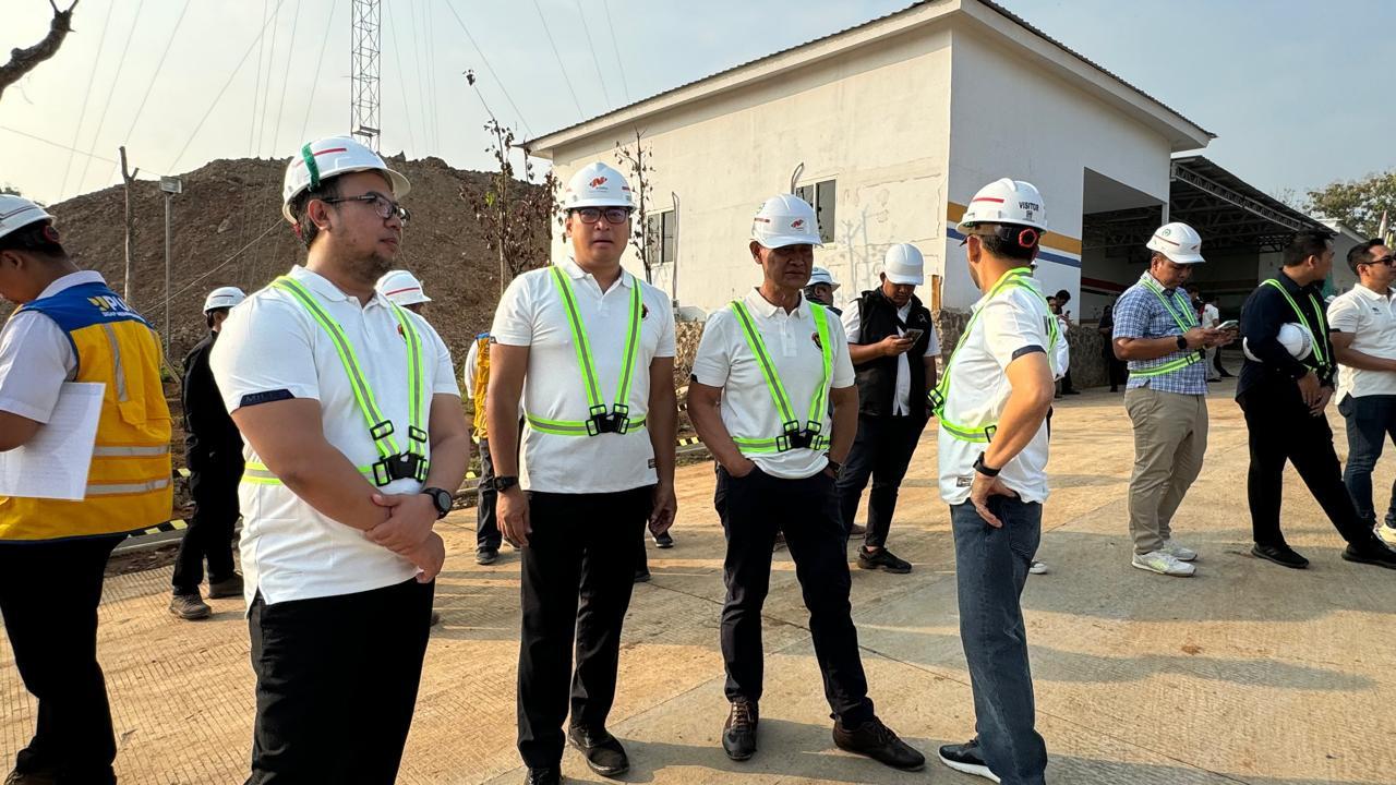 Chief de Mission (CdM) Paralimpiade Paris 2024, Reda Manthovani bersama wakilnya Sudaryono meninjauh PTC