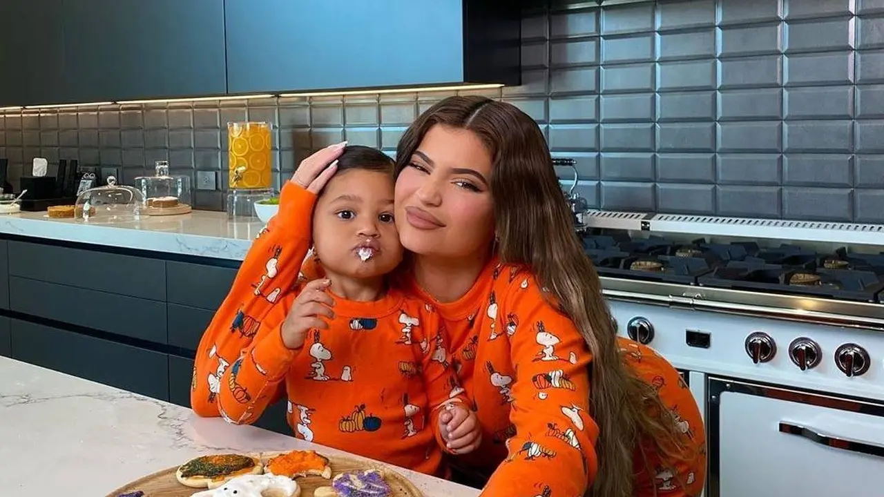 Kylie Jenner dan Stormi Webster
