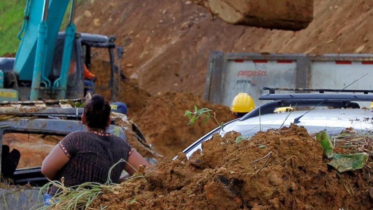 FOTO: Di Tengah Musim Kering, Guyuran Hujan Deras di Kolombia Tewaskan 33 Orang Akibat Terkubur Tanah Longsor