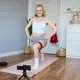 Cozy cardio adalah tren olahraga viral yang mengajak seseorang melakukan latihan ringan dengan suasana nyaman dan menenangkan. [Dok/freepik.com/benzoix]