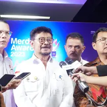 Menteri Pertanian Syahrul Yasin Limpo usai menerima penghargaan pada acara Merdeka Awards Kategori Program Inovatif untuk Negeri.