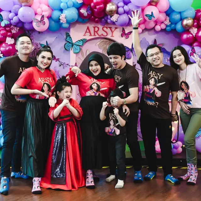 Pesta ulang tahun Arsy yang ke-7 bertema Mulan