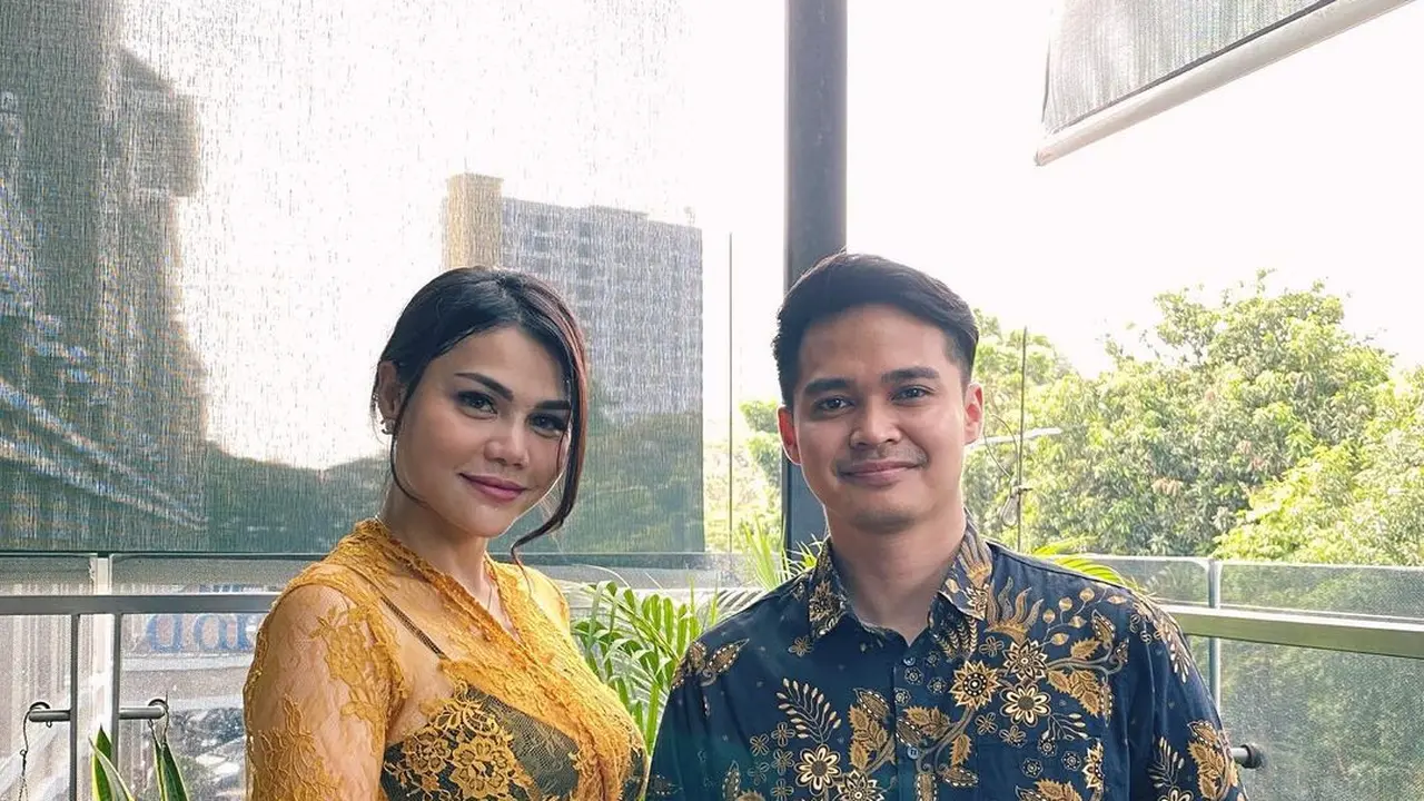 Diduga Balikan, Ini 7 Potret DJ Katty Butterfly dan Aiman Ricky Saat Kondangan
