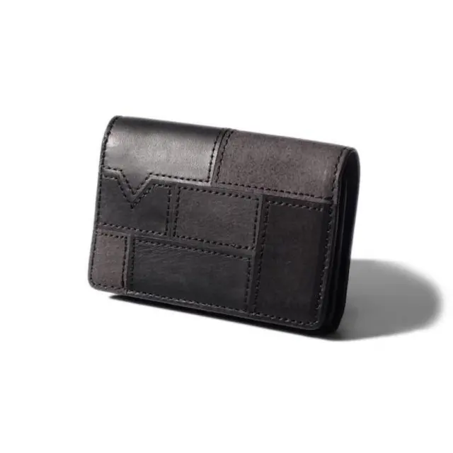 Dompet pria dari brand lokal VOYEJ. (dok. Tokopedia/VOYEJ)