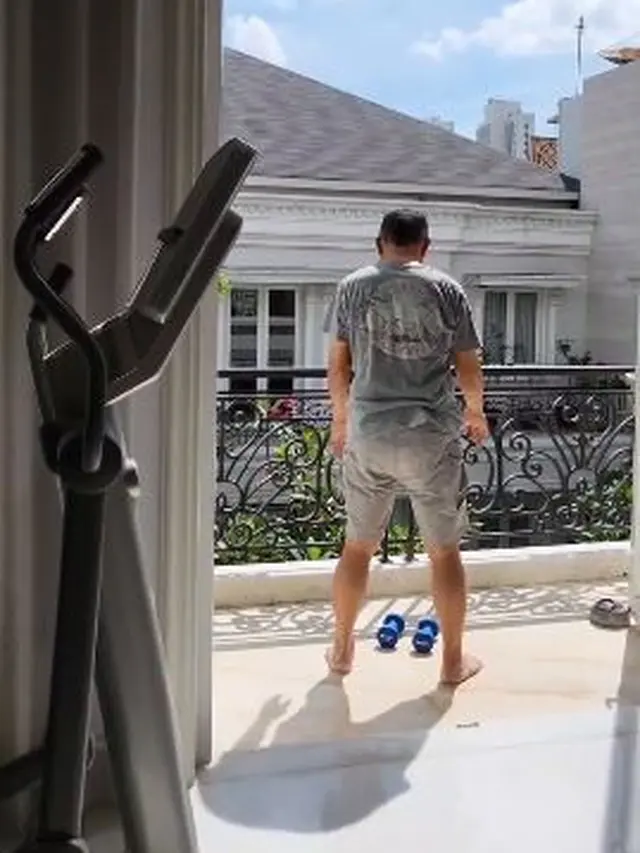 Bambang Trihatmodjo, suami Mayangsari