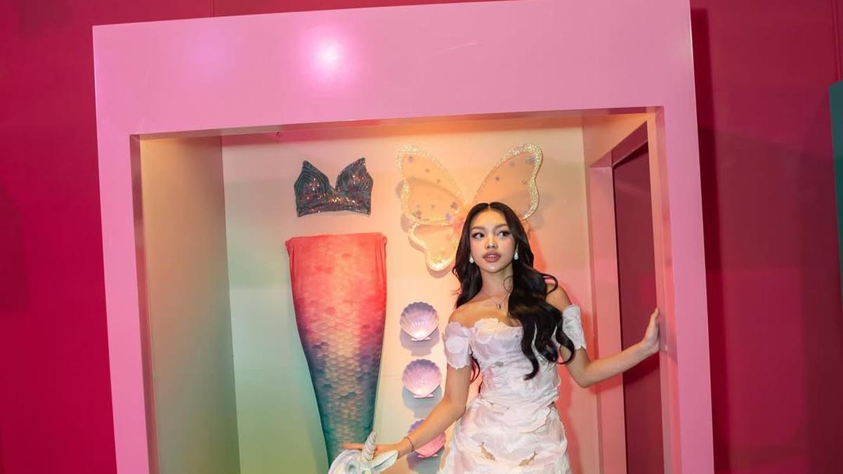 Naura Ayu Tampil Menawan Sebagai Barbie Indonesia, Hadirkan Visual Real Barbie di Dunia Nyata