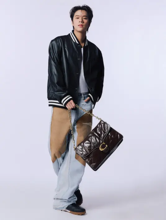  Empire dan Ludlow Messenger Bag. [dok. Coach]</p>