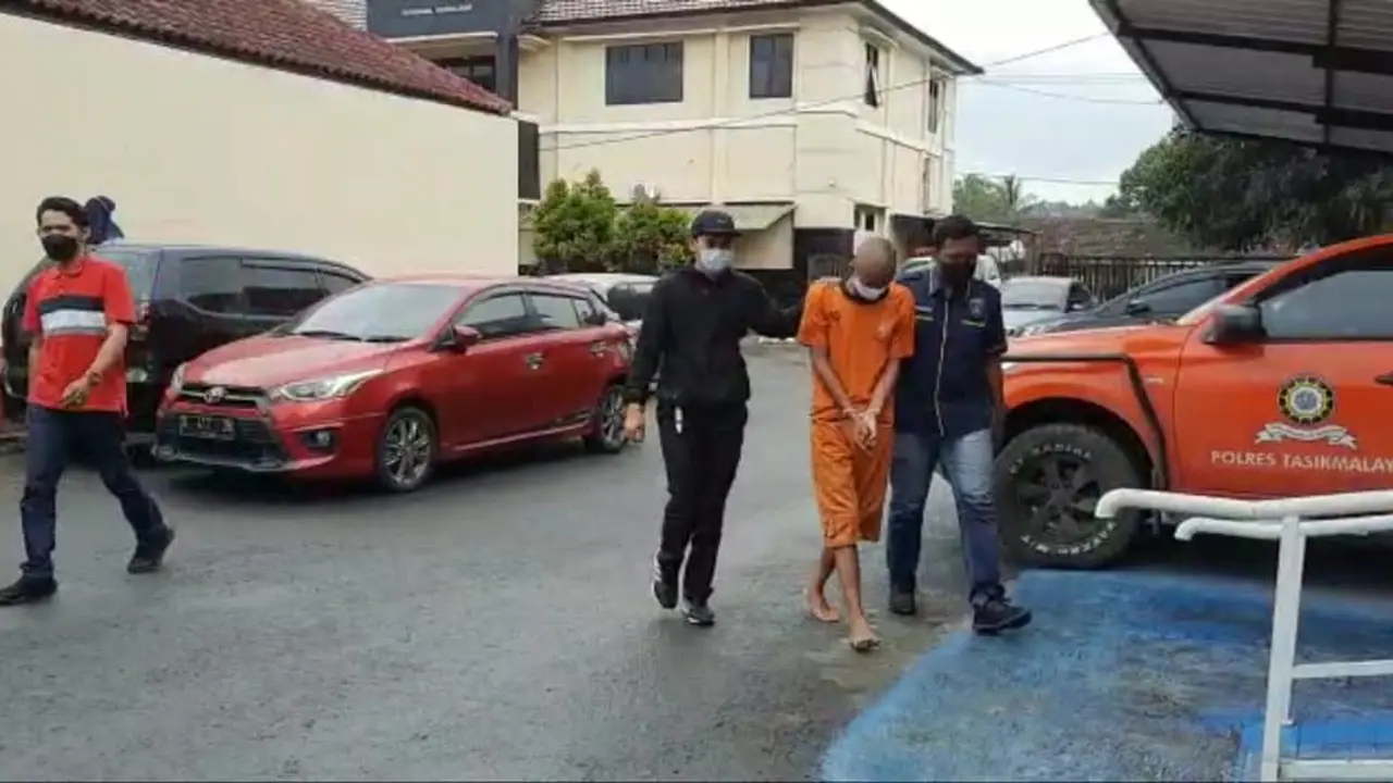 DP, salah satu pelaku lain dalam kasus perdagangan gadis di bawah umum di Kabupaten Tasikmalaya yang dieksploitasi untuk seks di wilayah Bogor.