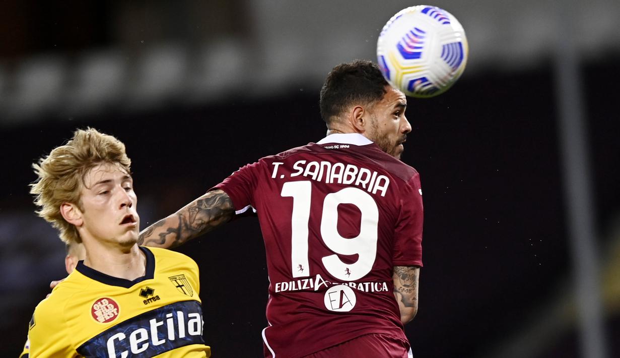 Parma yang wajib meraih tiga poin jika ingin memperpanjang napas di Serie A justru takluk dari Torino dengan skor 1-0. (Fabio Ferrari/LaPresse via AP)