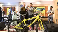 Subscriber Bertambah, Bamsoet  Bagi-bagi Sepeda dan Ajak Cintai Produksi Dalam Negeri