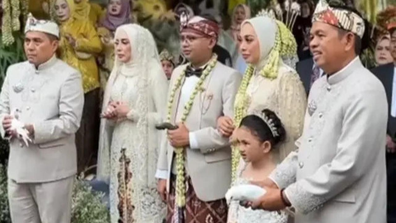 VIDEO: Momen Jusuf Hamka Membungkuk Salami Dedi Mulyadi di Pernikahan Anak Irjen Karyoto