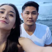Setelah beberapa kali batal melakukan bulan madu,  akhirnya pasangan Ryana Dea dan Puadin Redi melakukan honeymoon secara dadakan. Kebahagiaan bertambah lantaran, libur syutingnya diperpanjang. (Instagram/ryana_dea)