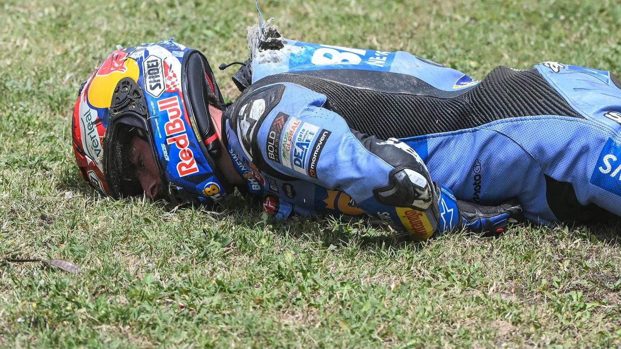 FOTO: Detik Detik Alex Marquez Terlempar dalam Kecelakaan Horor MotoGP Catalunya 2026
