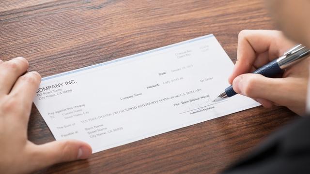 Ilustrasi cek perjalanan (Pixabay)