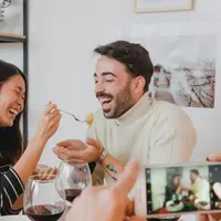 Memulai kebahagiaan kembali bersama pasangan (Foto: Freepik.com)