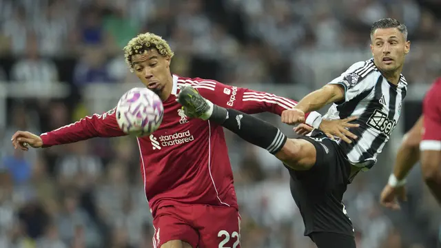 Foto: Hugo Ekitike Manyala, Liverpool Menang Dramatis Atas Newcastle United di Liga Inggris