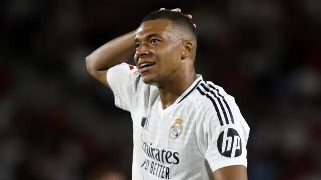 Foto: Kylian Mbappe Gagal Unjuk Gigi saat Laga Debut di Liga Spanyol Bareng Real Madrid