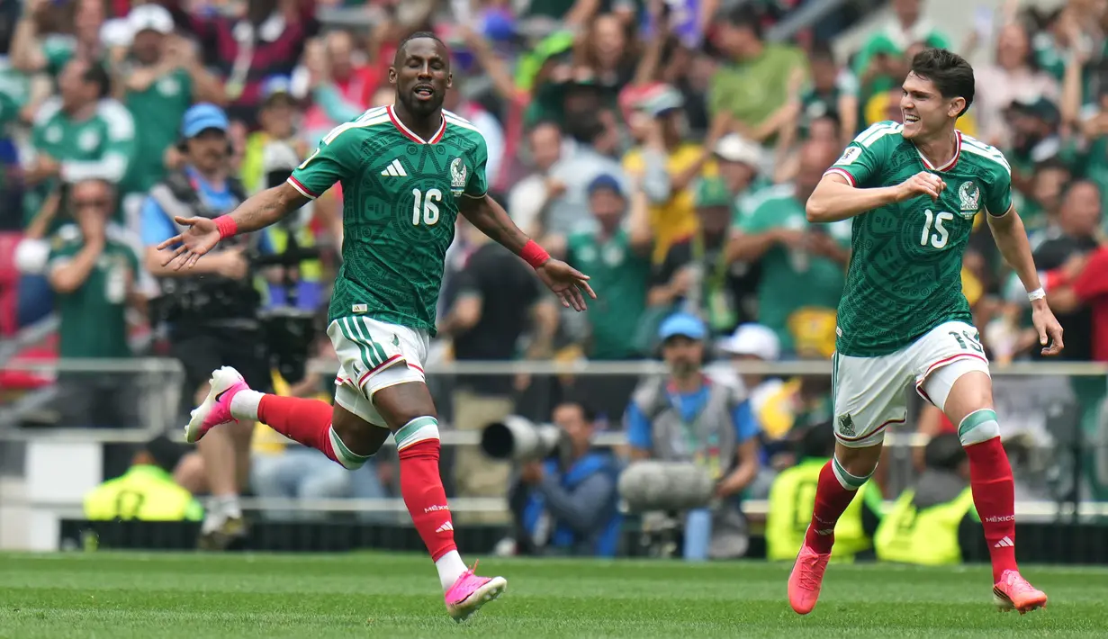 Pemain Meksiko, Julian Quinones menjadi pencetak gol pertama di Piala Dunia 2026. (AP Photo/Eduardo Verdugo)