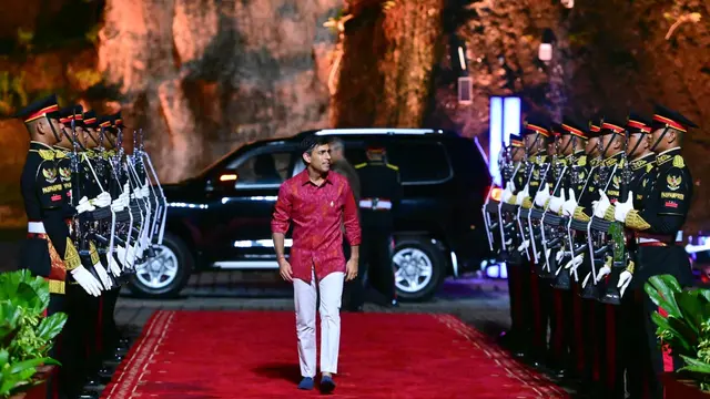 Reaksi Pemilik Usaha Tenun Catri Bali Saat Busana Pemimpin G20 Dihina Youtuber Inggris