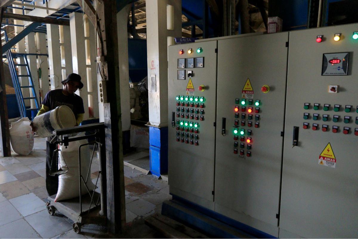 Penggilingan padi di Bekasi manfaatkan program Electrifying Agriculture PLN