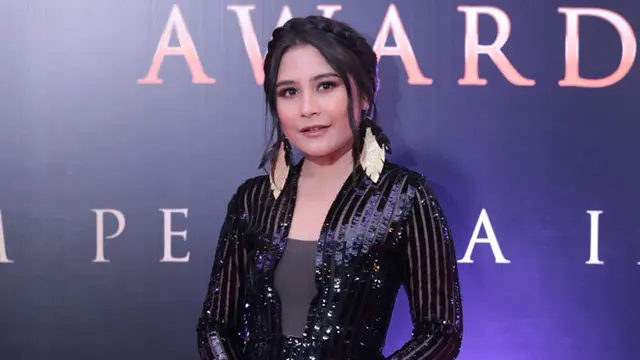 [Bintang] Prilly Latuconsina